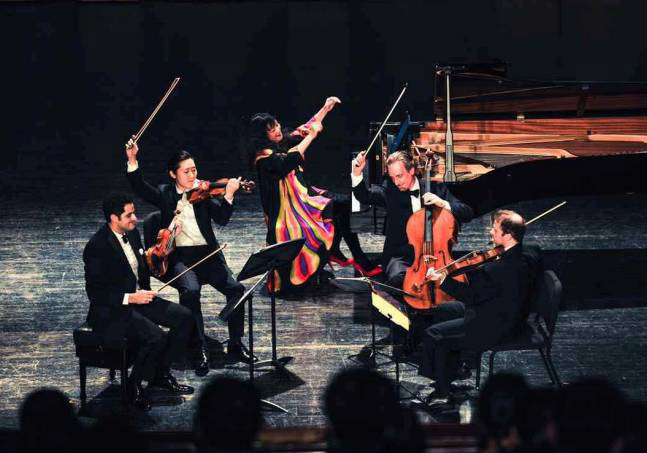 One of America's Premier Chamber Ensembles. The Largest Chamber Music Organization in the World. Resident ensemble at Alice Tully Hall, Lincoln Center, and one of the leading forces in the chamber music world both in the United States and internationally.